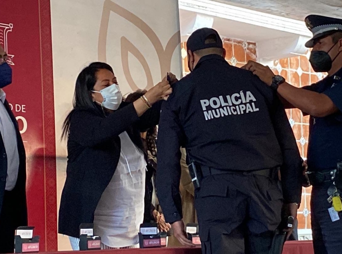 En coordinación con el gobierno del estado dotan con 256 uniformes a policías municipales de Atlixco 